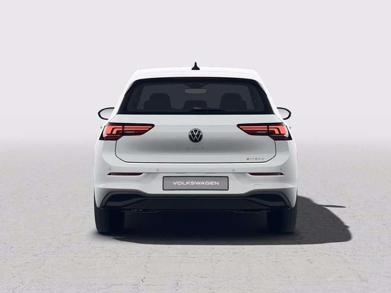 Nuova VW Golf VIII Edition 150 CV (110 kW) 2026 Pure white Berlina