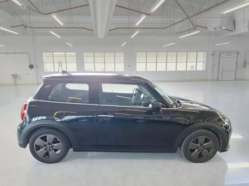 Usata Mini Cooper Classic 135 CV (99 kW) 2023 Utilitaria