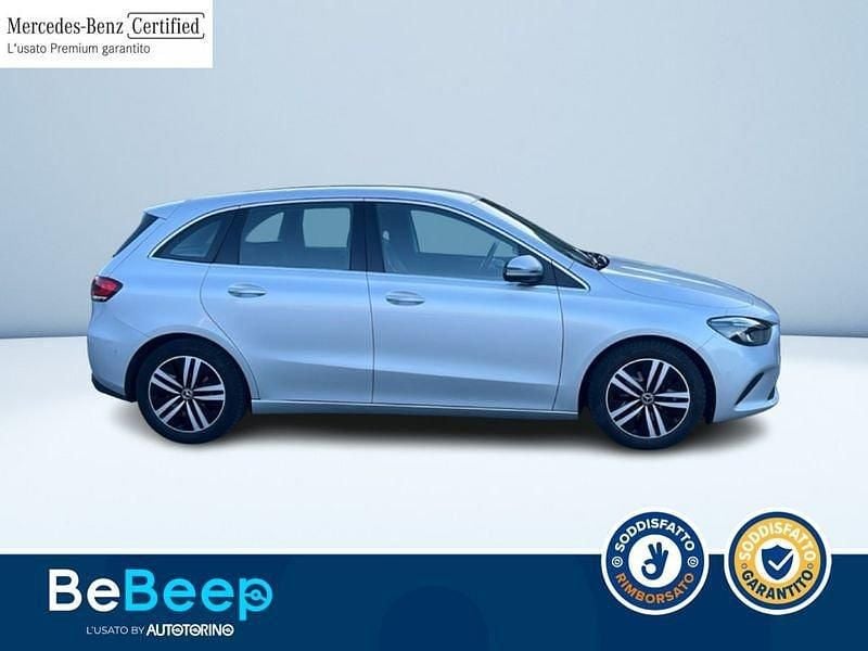 Usata Mercedes B180 116 CV (85 kW) 2022 Argento metallizzato Monovolume