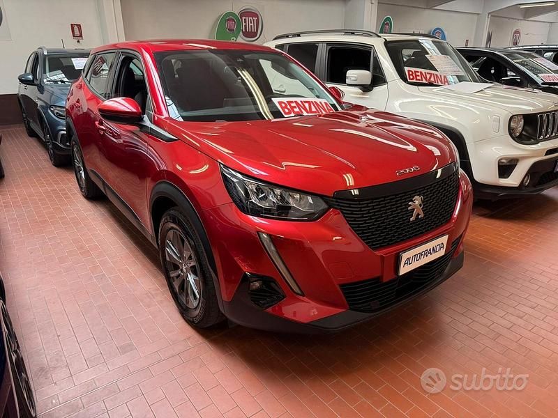 Usata Peugeot 2008 Active 100 CV (73 kW) 2021 Rosso SUV