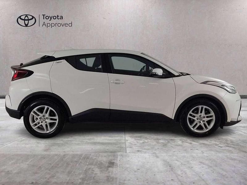Usata Toyota C-HR Active 98 CV (72 kW) 2023 Bianco SUV