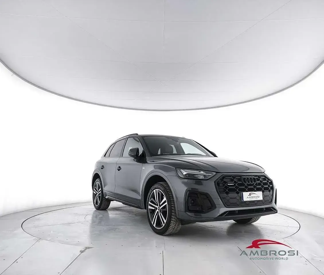 Usata Audi Q5 S-line plus 204 CV (150 kW) 2023 Grigio SUV