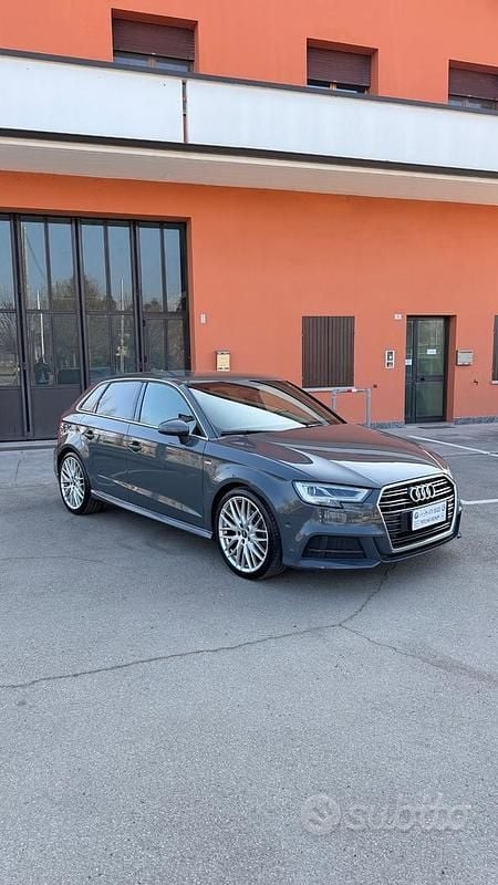 Usata Audi A3 Sport 190 CV (139 kW) 2019 Grigio Berlina
