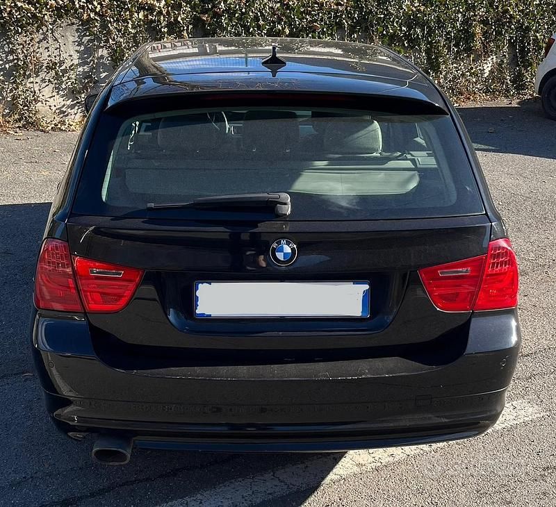Usata BMW 320 150 CV (110 kW) 2009 Nero Station wagon