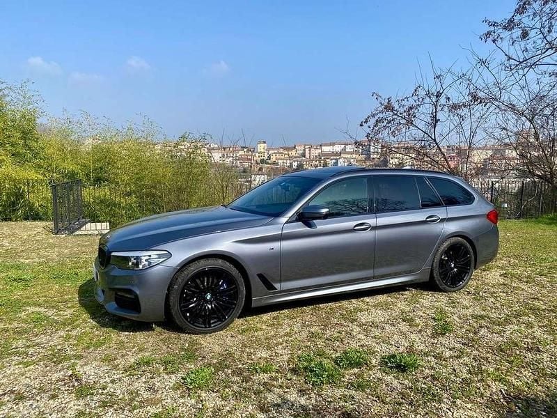 Usata BMW 530 M Performance 249 CV (183 kW) 2017 Grigio Station wagon