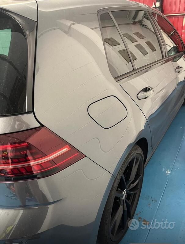 Usata VW Golf VIII R 2022 Grigio Berlina