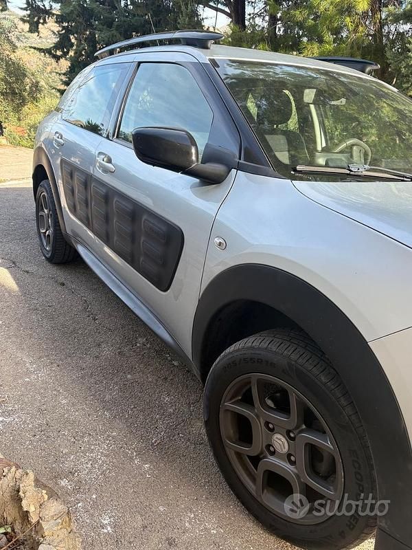Usata Citroën C4 Cactus 92 CV (67 kW) 2016 Utilitaria