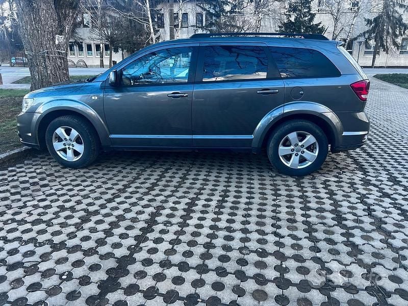 Usata Fiat Freemont 140 CV (102 kW) 2011 Bronzo SUV