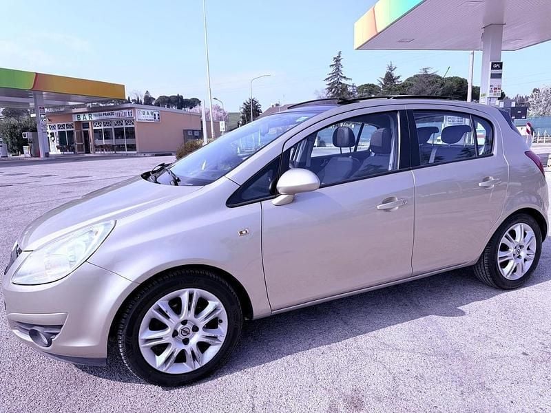 Usata Opel Corsa 75 CV (55 kW) 2008 Grigio Utilitaria