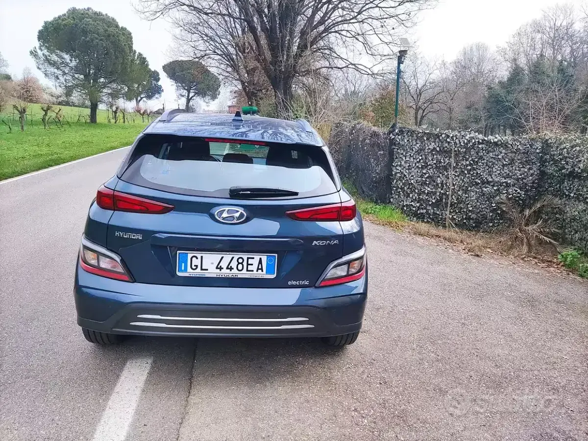 Usata Hyundai Kona 26 kW (36 CV) 2023 Bluazzurro SUV