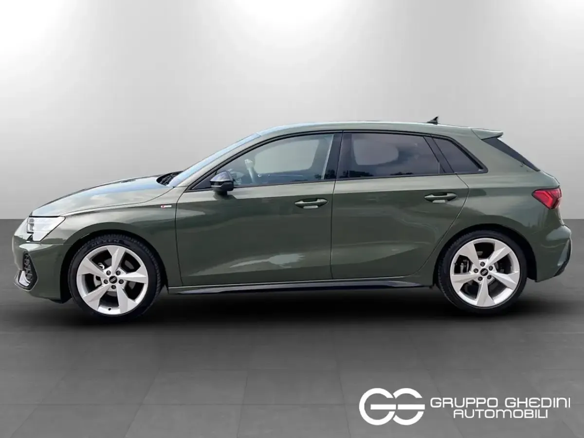 Usata Audi A3 S-Line 150 CV (110 kW) 2025 Verde indy Berlina