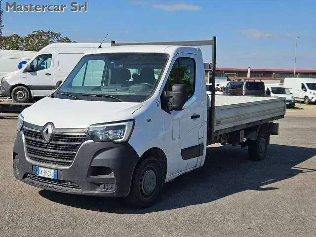 Usata Renault Master 145 CV (106 kW) 2023 Other Monovolume