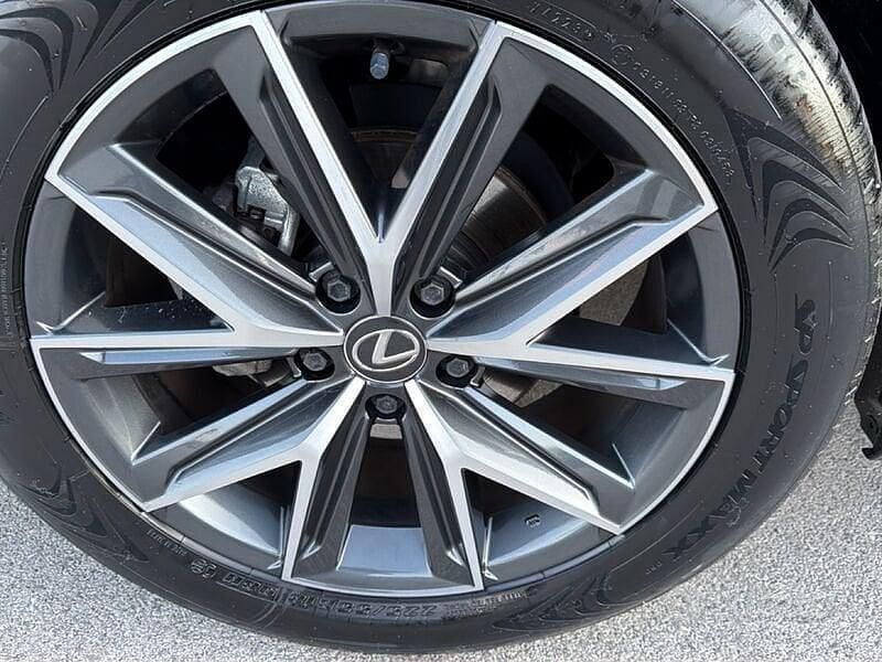 Usata Lexus LBX 136 CV (100 kW) 2024 Other SUV