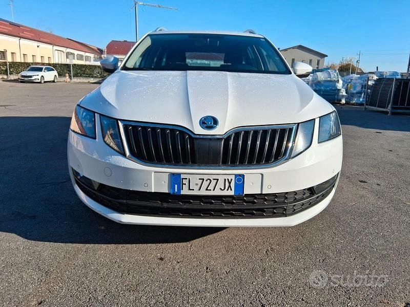 Usata Skoda Octavia 105 CV (77 kW) 2017 Bianco Station wagon