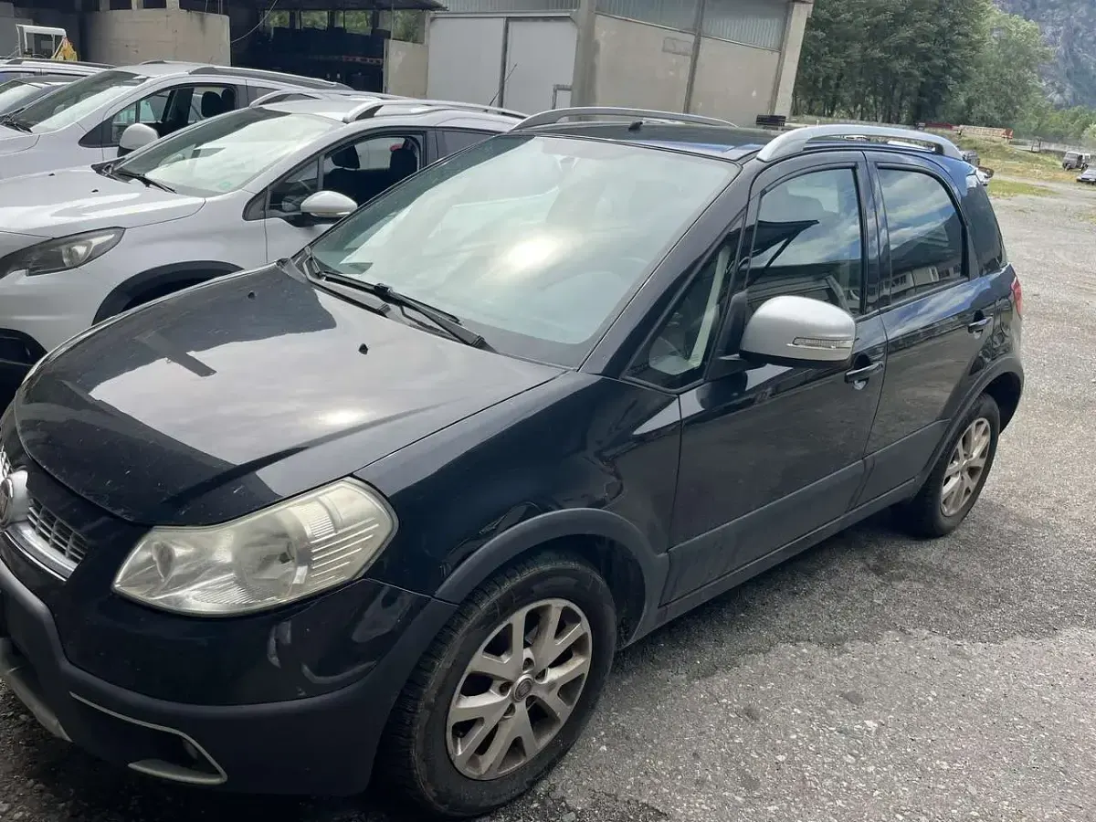 Usata Fiat Sedici Emotion 135 CV (99 kW) 2013 Other SUV
