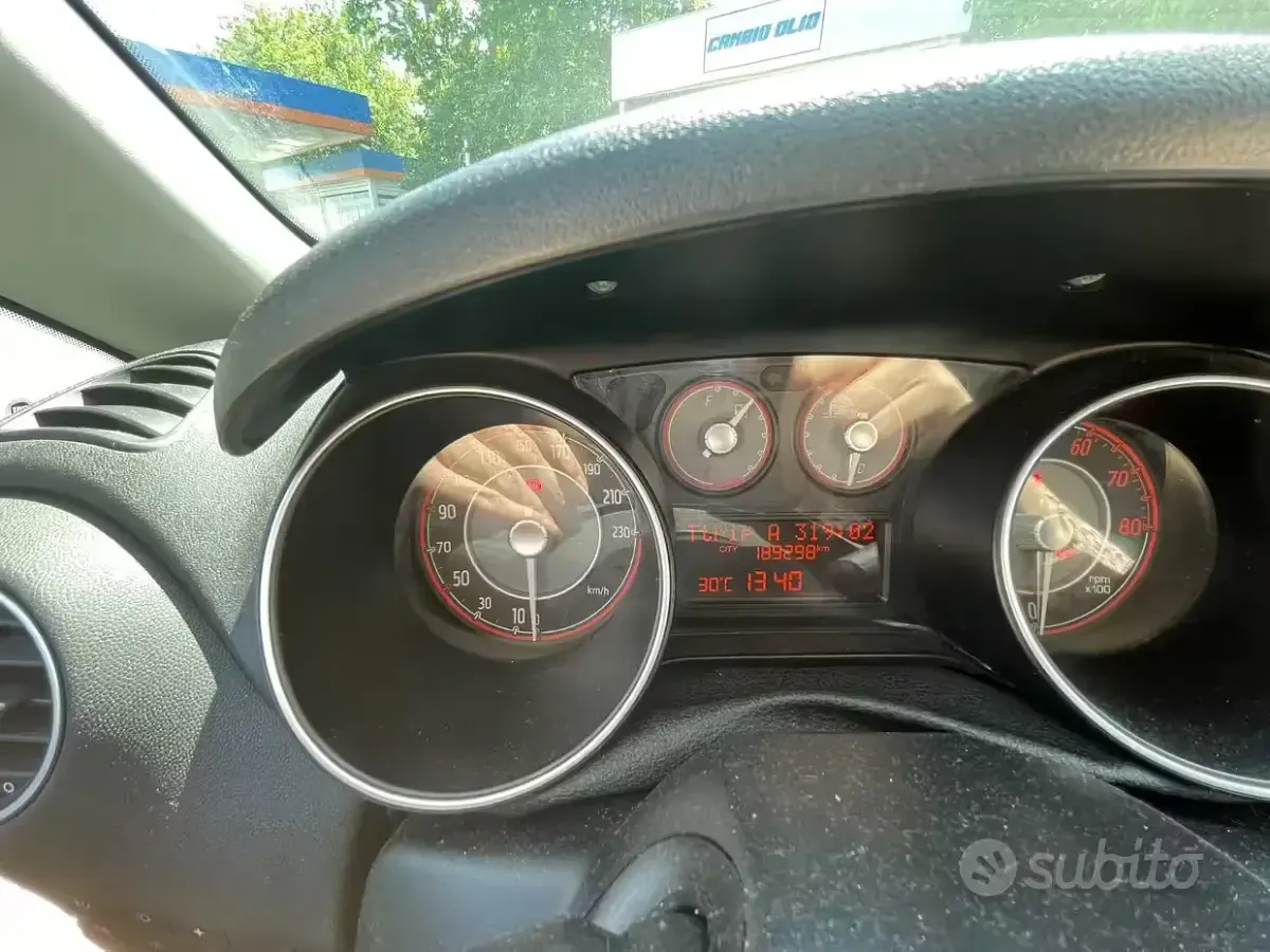 Usata Fiat Punto 69 CV (50 kW) 2013 Grigio Utilitaria