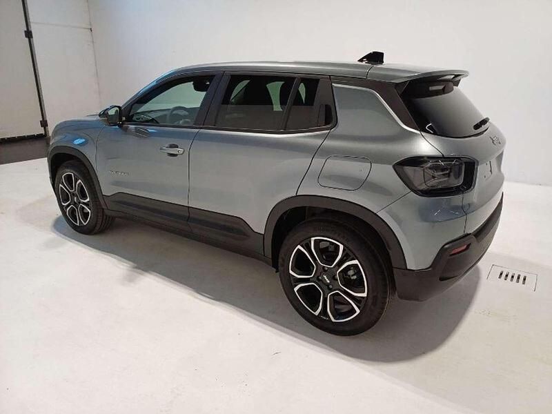 Usata Jeep Avenger Summit 101 CV (74 kW) 2024 Grigio SUV