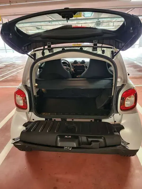 Usata Smart ForTwo Coupé Pure 41 kW (56 CV) 2023 Bianco Utilitaria