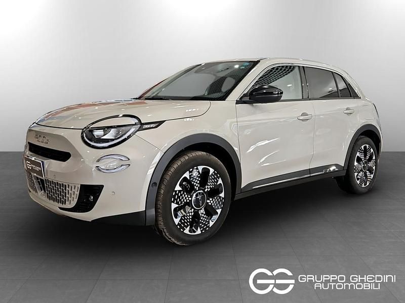 Usata Fiat 600 La Prima 101 CV (74 kW) 2025 Bianco SUV