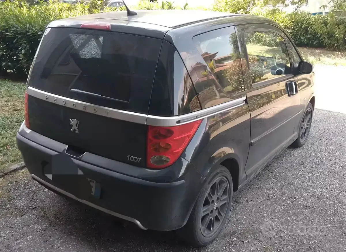 Usata Peugeot 1007 68 CV (50 kW) 2008 Nero Monovolume