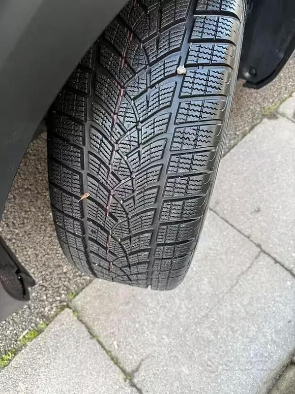 Usata Peugeot 3008 Allure 131 CV (96 kW) 2022 Blu SUV