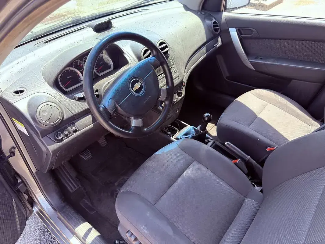 Usata Chevrolet Aveo LS 84 CV (61 kW) 2010 Berlina