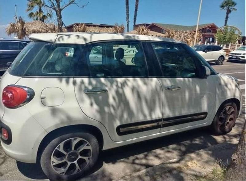 Usata Fiat 500L Lounge 95 CV (69 kW) 2016 Bianco Monovolume