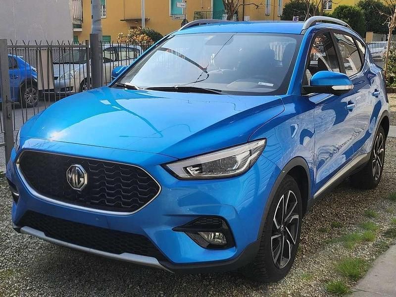 Usata MG ZS Luxury 111 CV (81 kW) 2021 Blu/azzurro SUV