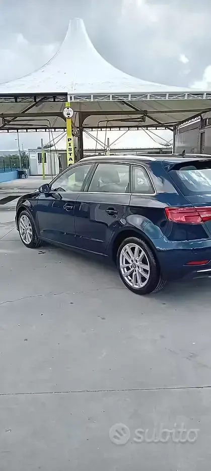Usata Audi A3 105 CV (77 kW) 2019 Blu Berlina