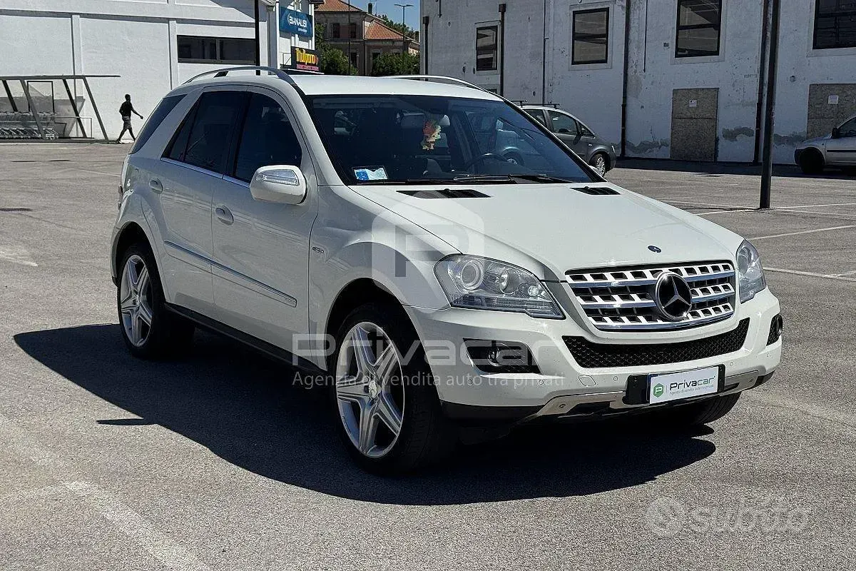 Usata Mercedes ML350 Premium 211 CV (155 kW) 2010 Bianco SUV