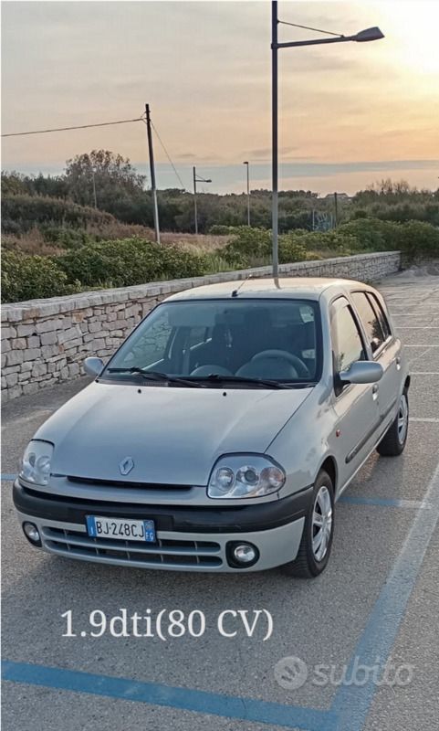 Usata Renault Clio II SE 48 CV (35 kW) 2000 Grigio Utilitaria