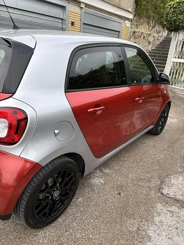 Usata Smart ForFour Passion 90 CV (66 kW) 2018 Utilitaria