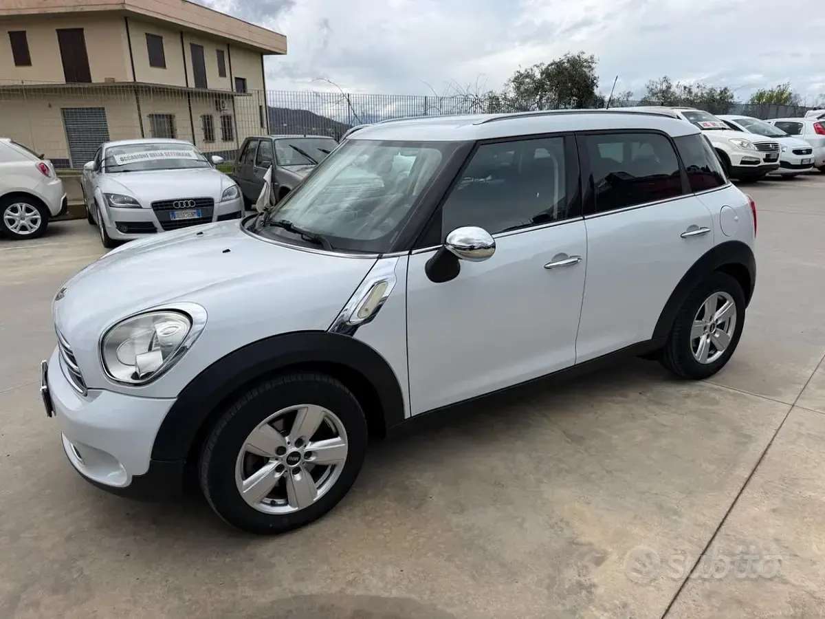 Usata Mini Cooper D Countryman 90 CV (66 kW) 2014 Bianco SUV
