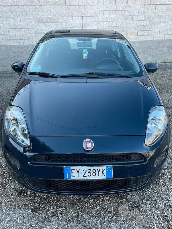 Blu Usata 2015 Fiat Grande Punto Due volumi | 4300 € (Buon prezzo) - Immagine 1/4