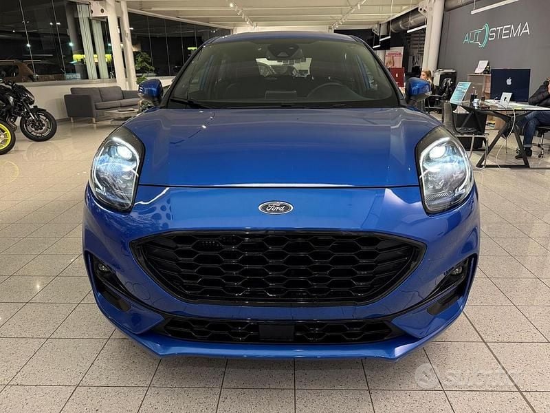Second-hand Ford Puma ST-Line 125 CP (91 kW) 2023 Albastru SUV