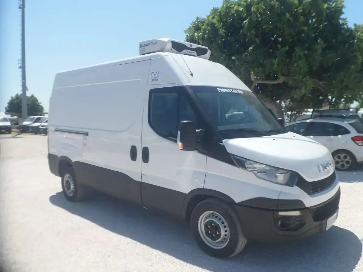 Usata Iveco Daily 140 CV (102 kW) 2018 Bianco Furgone