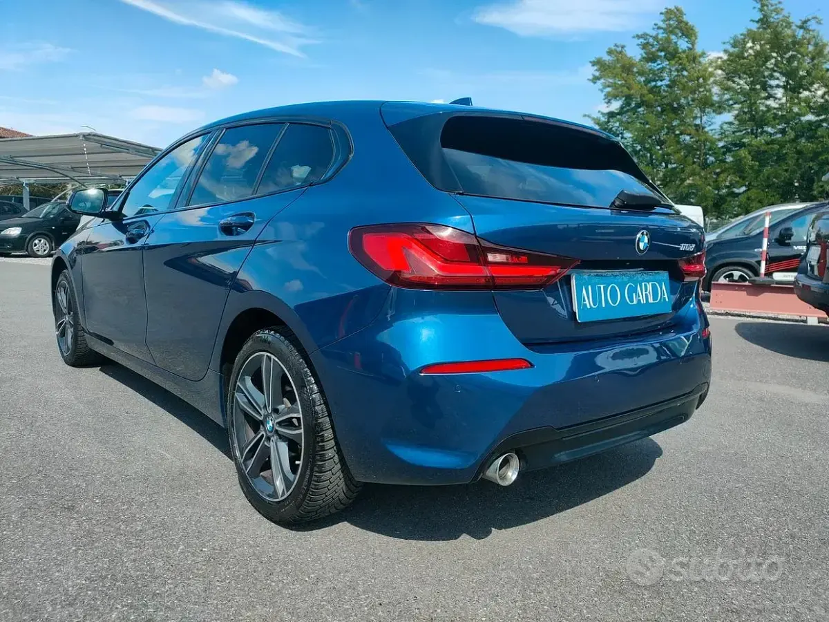 Usado BMW 116 Sport Line 116 CV (85 kW) 2020 Azul Utilitario
