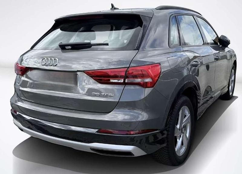 Usata Audi Q3 Advanced 150 CV (110 kW) 2022 Grigio metallizzato chronos SUV