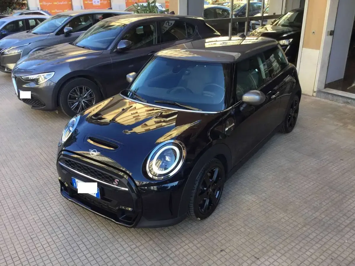 Usata Mini Cooper S Resolute Edition 178 CV (130 kW) 2022 Blu/azzurro Utilitaria