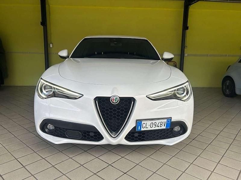 Usata Alfa Romeo Stelvio Business 160 CV (117 kW) 2022 Bianco SUV