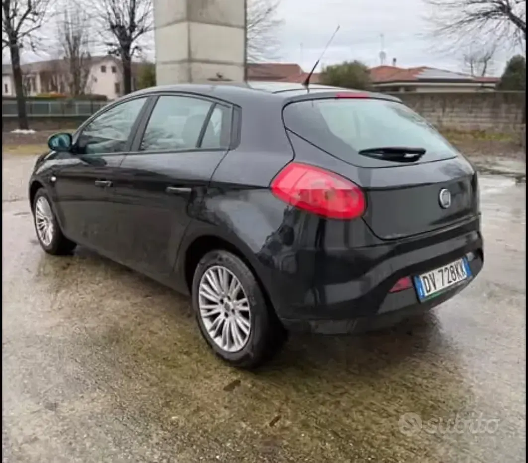 Usata Fiat Bravo Active 120 CV (88 kW) 2010 Nero Utilitaria