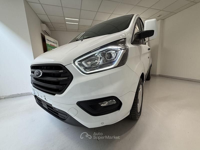 Usata Ford Transit Custom Trend 105 CV (77 kW) 2020 Bianco Station wagon