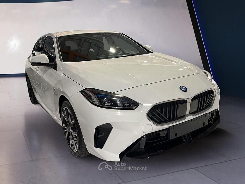 Usata BMW 120 M Sport 170 CV (125 kW) 2025 Bianco Utilitaria