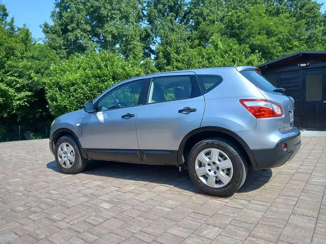 Usata Nissan Qashqai Acenta 117 CV (86 kW) 2010 Grigio SUV