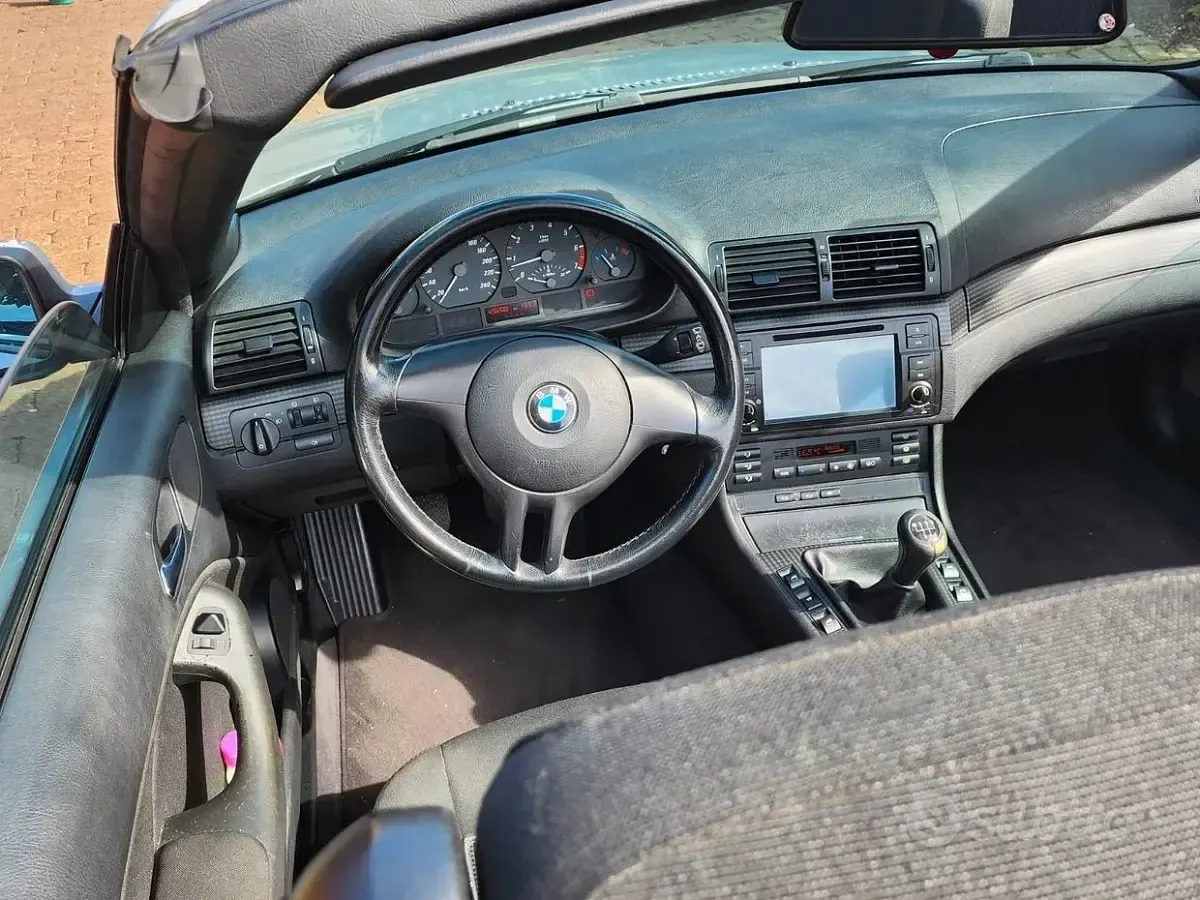 Usata BMW 318 143 CV (105 kW) 2002 Cabrio