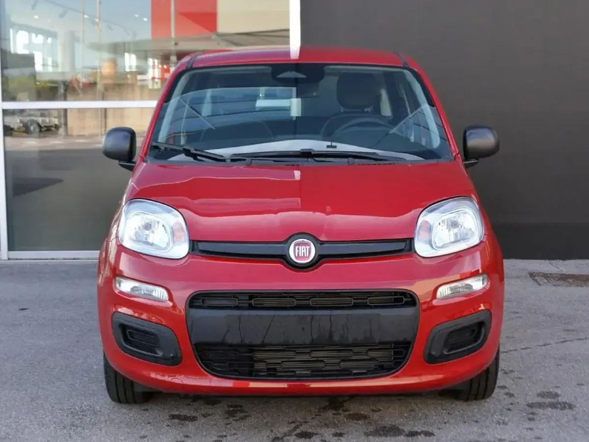 Usata Fiat Panda Pop 65 CV (47 kW) 2025 Rosso Berlina