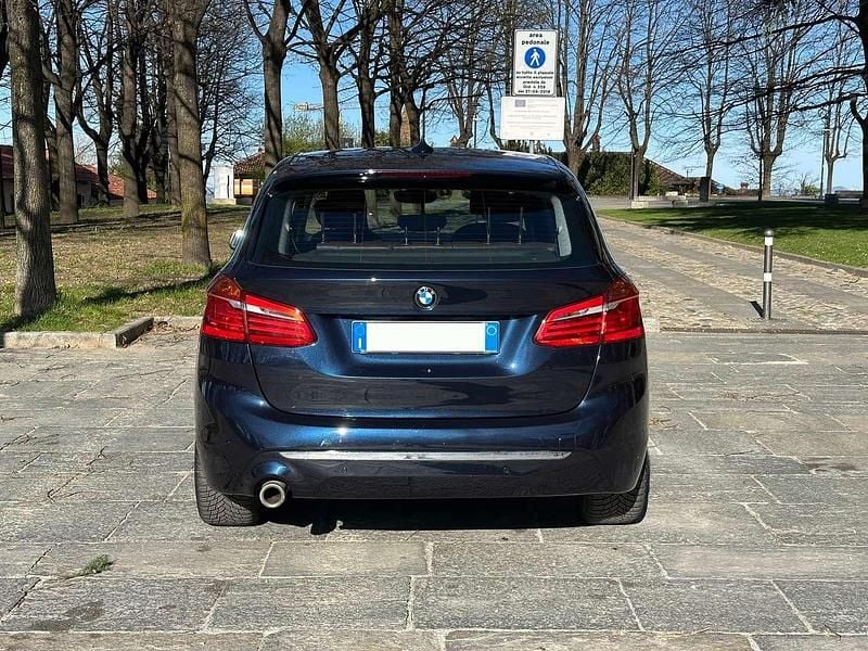 Usata BMW 225 Active Tourer Luxury Line 224 CV (164 kW) 2018 Blu/azzurro Monovolume