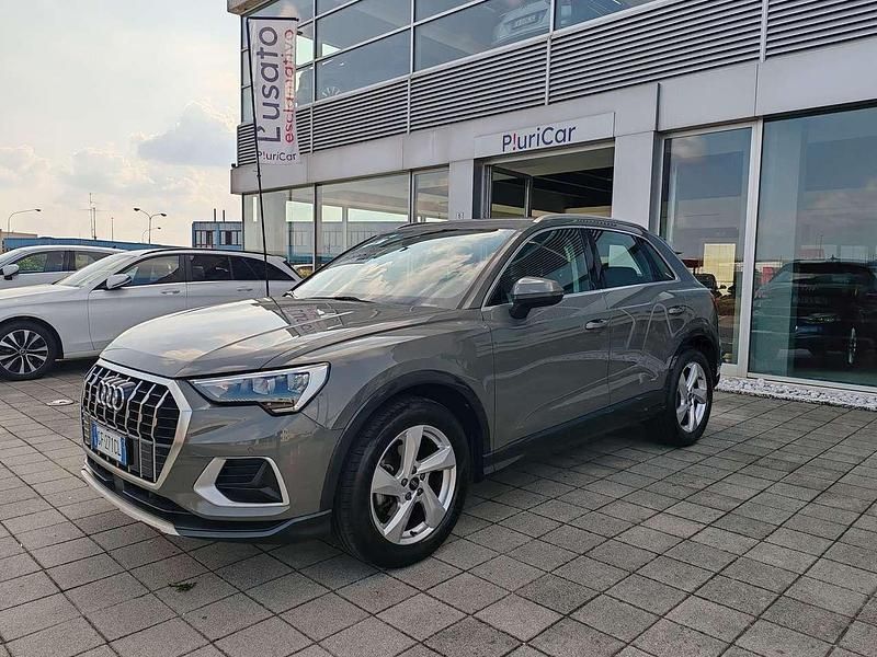 Grigio Usata 2021 Audi Q3 Ambiente SUV | 29.700 € (Ottimo prezzo) - Immagine 1/4