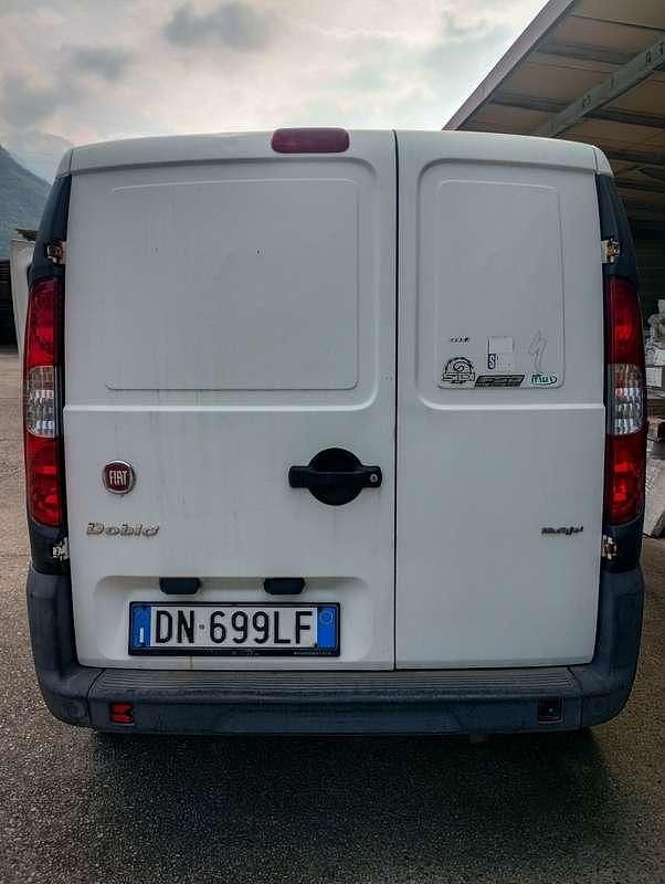 Usata Fiat Doblò 69 CV (50 kW) 2005 Bianco Monovolume