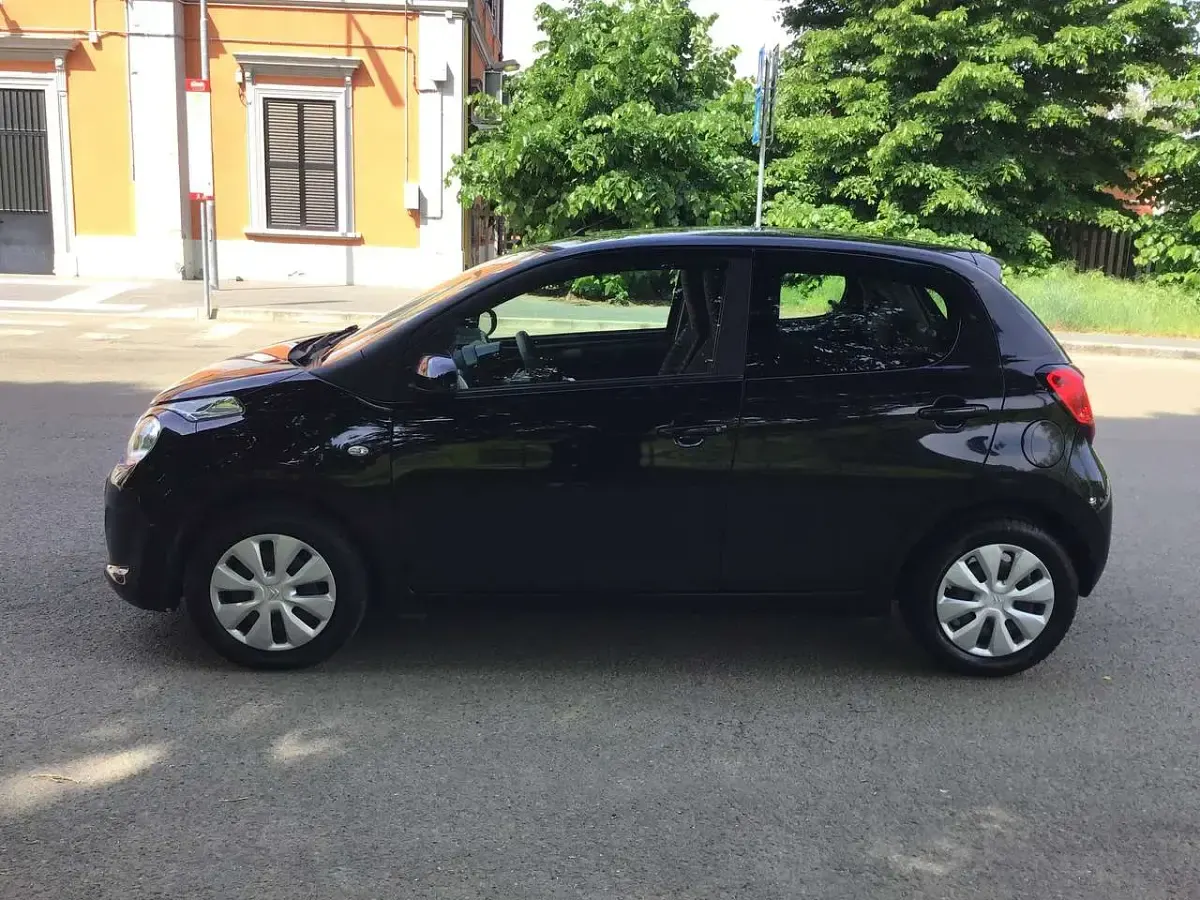 Usata Citroën C1 Feel 69 CV (50 kW) 2017 Nero Utilitaria